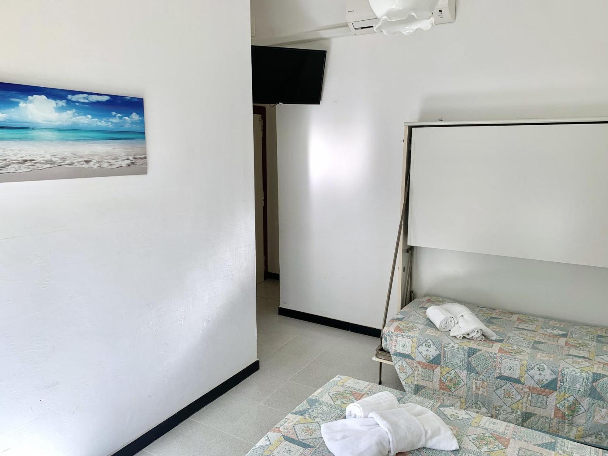 Hotel Villa Chiara フィナーレ・リーグレ エクステリア 写真